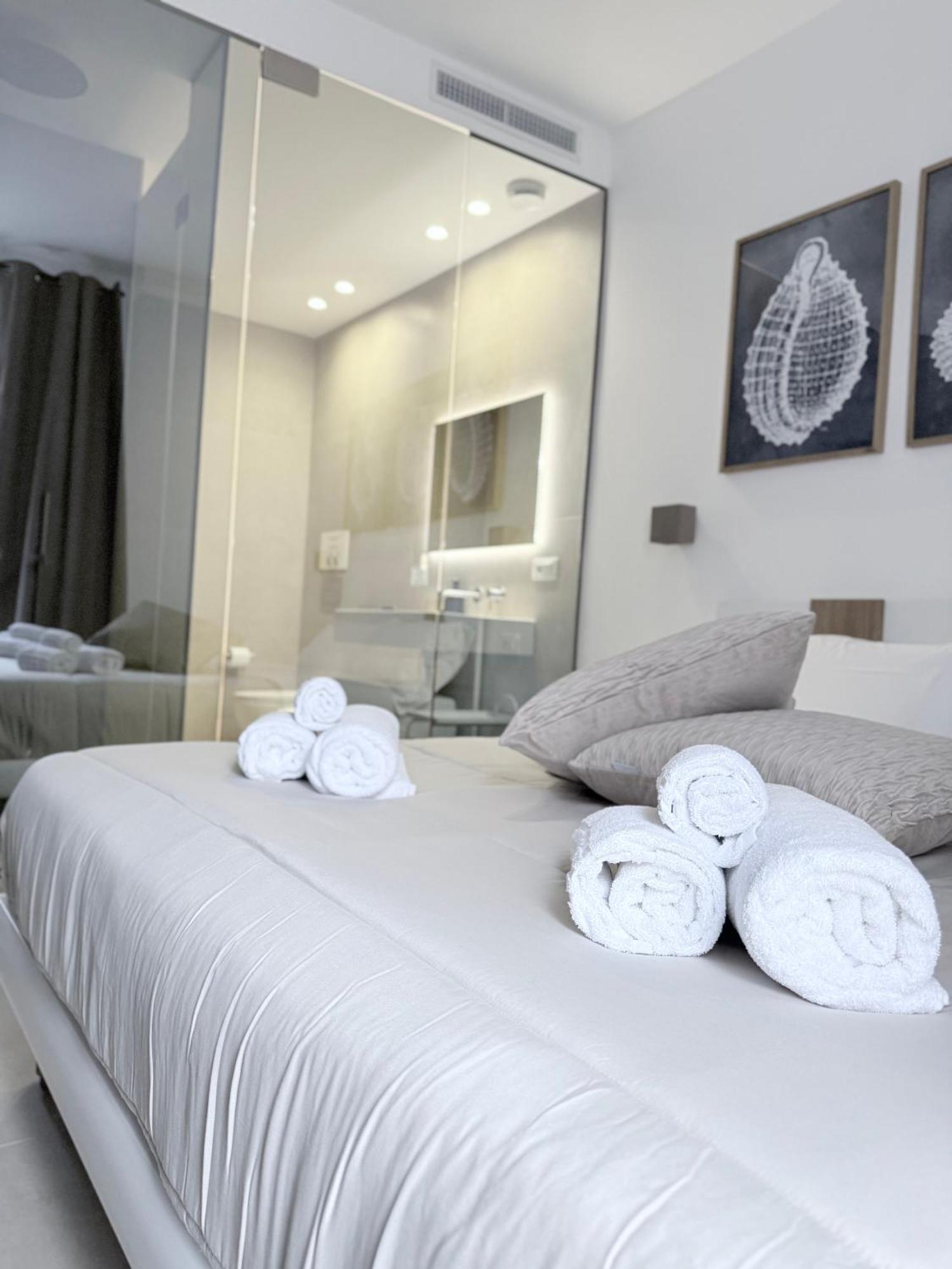 Santa Rosalia Suites Palermo Exterior photo